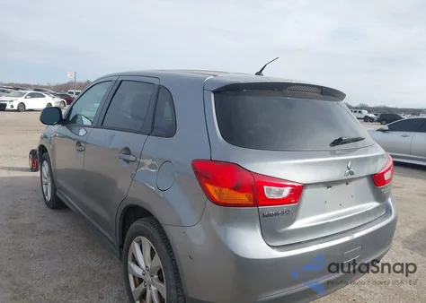 2015 Mitsubishi Outlander Sport Es z USA, uszkodzony, nr VIN 4A4AP3AU8FE050006